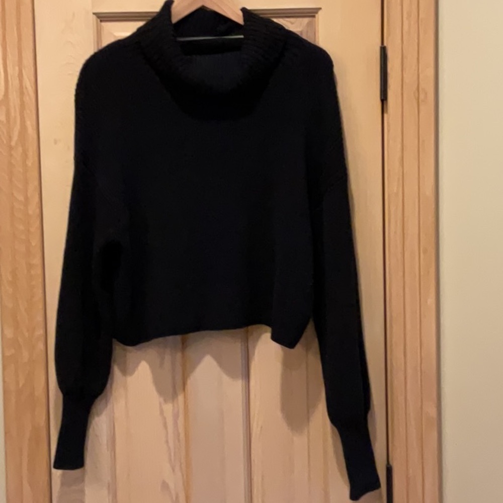 WILD FABLE - black sweater